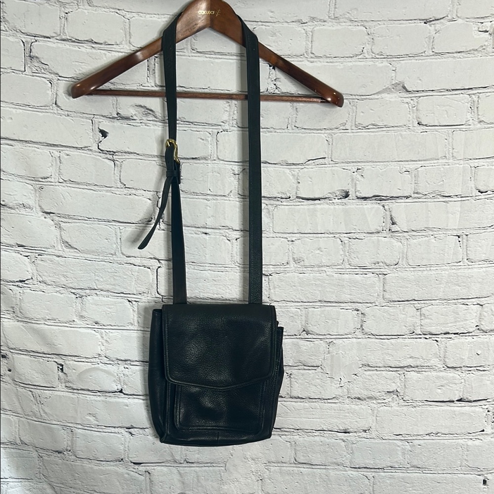 Fossil Black Leather Crossbody Bag Excellent Condition